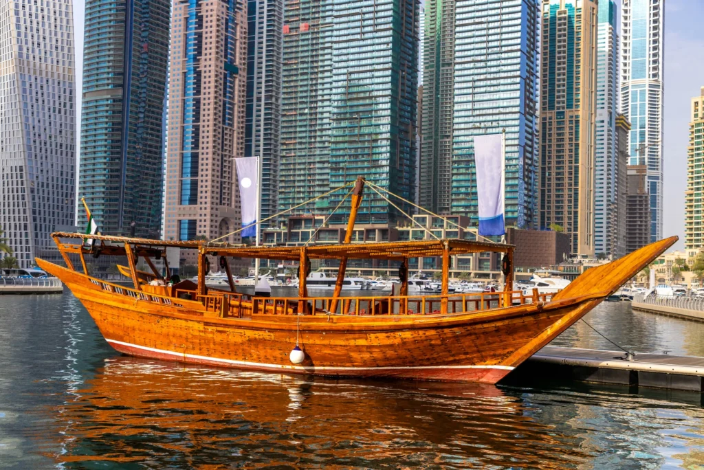 What is the Best Boat Ride Dubai Marina Experience?