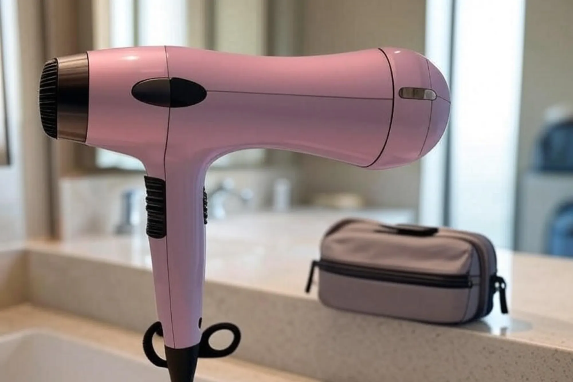 Best Blow Dryer for Travelers
